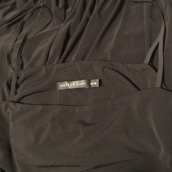 Joeffer Caoc Black Sleeveless Top - Picture 5 of 5